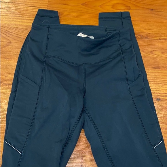 green/blue lululemon leggings - Picture 2 of 4